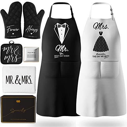 Mr and Mrs Couples Apron Set